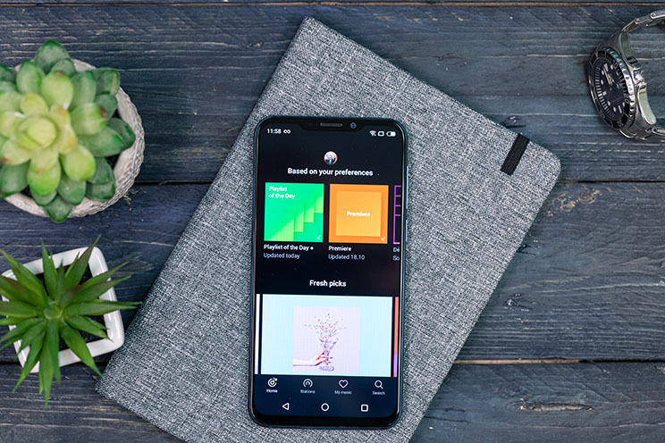 הקרב על האוזן: איזה שירות מוזיקה ייתן לכם יותר?